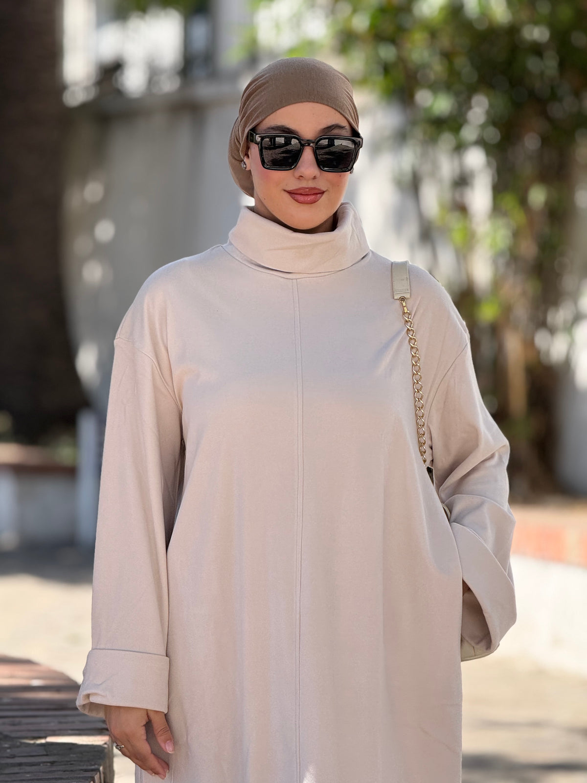 Robe abaya à col montant