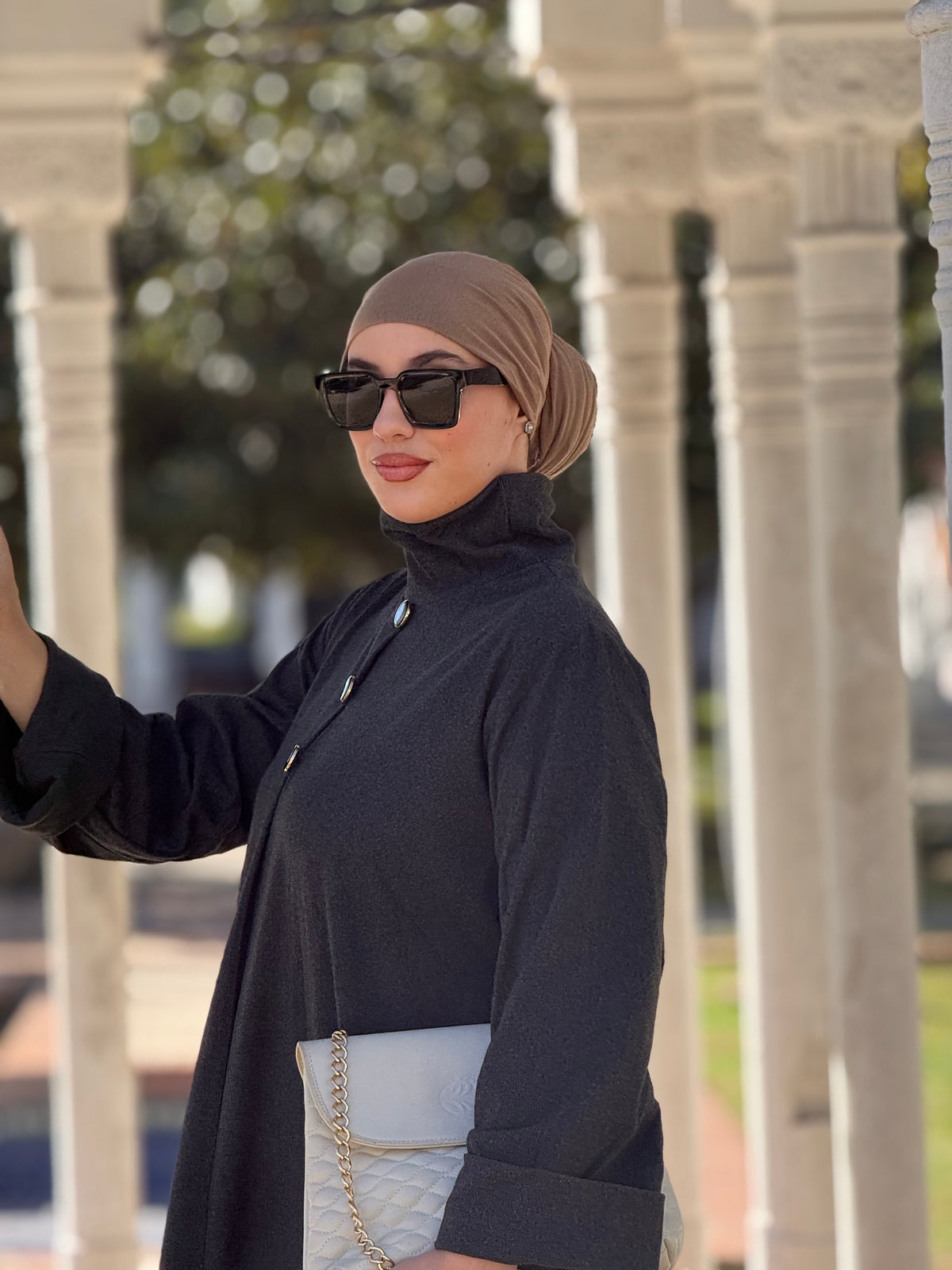 Robe abaya à col montant